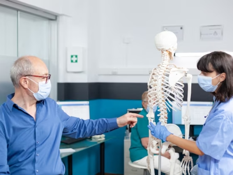 Evaluating Treatment Options With An Orthopedic Surgeon